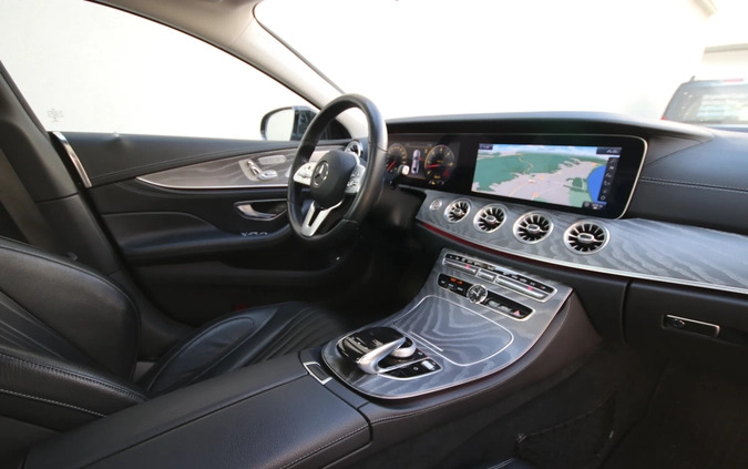 Mercedes-Benz CLS cena 185000 przebieg: 116000, rok produkcji 2019 z Ustrzyki Dolne małe 254